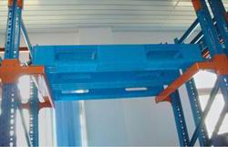 塑料托盤托盤與駛?cè)胄拓浖艿呐浜鲜褂? border="0" /></center>　<br />
                    </dd>
                    <dt>[<a href="http://m.dydipusm.com">返回首頁(yè)</a>] [<a href="javascript:window.print();">打印</a>] [<a href="javascript:history.go(-1);">返回上頁(yè)</a>]</dt>
                </dl>
                		</div>    
        </div>
	</div>
	<div   id="w8qu0vldehw"   class="left">
<div   id="w8qu0vldehw"   class="sort">
	<p><span><a href="./products.html"><img src="http://m.dydipusm.com/skin/green_cn_en/cn/images/more.gif" border="0" alt="" /></a></span>產(chǎn)品分類</p>
	<ul class="level1"><li><a href="http://m.dydipusm.com/category-1.html" title="塑料托盤">塑料托盤</a><ul class="level2"><li><a href="http://m.dydipusm.com/category-11.html" title="九腳網(wǎng)格型">九腳網(wǎng)格型</a></li>
<li><a href="http://m.dydipusm.com/category-12.html" title="九腳平板型">九腳平板型</a></li>
<li><a href="http://m.dydipusm.com/category-13.html" title="川字網(wǎng)格型">川字網(wǎng)格型</a></li>
<li><a href="http://m.dydipusm.com/category-17.html" title="川字平板型">川字平板型</a></li>
<li><a href="http://m.dydipusm.com/category-31.html" title="田字平板型">田字平板型</a></li>
<li><a href="http://m.dydipusm.com/category-14.html" title="田字網(wǎng)格型">田字網(wǎng)格型</a></li>
<li><a href="http://m.dydipusm.com/category-15.html" title="雙面平板型">雙面平板型</a></li>
<li><a href="http://m.dydipusm.com/category-16.html" title="雙面網(wǎng)格型">雙面網(wǎng)格型</a></li>
<li><a href="http://m.dydipusm.com/category-18.html" title="防潮墊板">防潮墊板</a></li>
<li><a href="http://m.dydipusm.com/category-33.html" title="防滲漏托盤">防滲漏托盤</a></li>
</ul>
</li>
<li><a href="http://m.dydipusm.com/category-5.html" title="塑料卡板箱">塑料卡板箱</a></li>
<li><a href="http://m.dydipusm.com/category-6.html" title="塑料物流箱">塑料物流箱</a></li>
<li><a href="http://m.dydipusm.com/category-30.html" title="EU型物流箱">EU型物流箱</a></li>
<li><a href="http://m.dydipusm.com/category-2.html" title="塑料周轉(zhuǎn)箱">塑料周轉(zhuǎn)箱</a><ul class="level2"><li><a href="http://m.dydipusm.com/category-21.html" title="通用塑料周轉(zhuǎn)箱">通用塑料周轉(zhuǎn)箱</a></li>
<li><a href="http://m.dydipusm.com/category-22.html" title="加強(qiáng)型塑料周轉(zhuǎn)箱">加強(qiáng)型塑料周轉(zhuǎn)箱</a></li>
<li><a href="http://m.dydipusm.com/category-32.html" title="折疊塑料周轉(zhuǎn)箱">折疊塑料周轉(zhuǎn)箱</a></li>
</ul>
</li>
<li><a href="http://m.dydipusm.com/category-3.html" title="塑料周轉(zhuǎn)筐">塑料周轉(zhuǎn)筐</a><ul class="level2"><li><a href="http://m.dydipusm.com/category-23.html" title="顛倒可堆式塑料筐">顛倒可堆式塑料筐</a></li>
<li><a href="http://m.dydipusm.com/category-24.html" title="通用塑料筐系列">通用塑料筐系列</a></li>
</ul>
</li>
<li><a href="http://m.dydipusm.com/category-28.html" title="雙色塑料箱">雙色塑料箱</a></li>
<li><a href="http://m.dydipusm.com/category-4.html" title="塑料零件盒">塑料零件盒</a><ul class="level2"><li><a href="http://m.dydipusm.com/category-19.html" title="背掛式">背掛式</a></li>
<li><a href="http://m.dydipusm.com/category-20.html" title="組立式">組立式</a></li>
</ul>
</li>
<li><a href="http://m.dydipusm.com/category-7.html" title="通用塑料盤">通用塑料盤</a></li>
<li><a href="http://m.dydipusm.com/category-29.html" title="塑料盒">塑料盒</a></li>
<li><a href="http://m.dydipusm.com/category-25.html" title="物流臺(tái)車">物流臺(tái)車</a></li>
<li><a href="http://m.dydipusm.com/category-8.html" title="塑料桶/垃圾桶">塑料桶/垃圾桶</a></li>
<li><a href="http://m.dydipusm.com/category-9.html" title="其他產(chǎn)品">其他產(chǎn)品</a></li>
<li><a href="http://m.dydipusm.com/category-10.html" title="模具研發(fā)及產(chǎn)品設(shè)計(jì)">模具研發(fā)及產(chǎn)品設(shè)計(jì)</a></li>
</ul></div>

<div   id="w8qu0vldehw"   class="briefcontact">
	<p><span><a href="./contact-us.html"><img src="http://m.dydipusm.com/skin/green_cn_en/cn/images/more.gif" border="0" alt="" /></a></span>聯(lián)系我們</p>
	<ul>
		<li><p>聯(lián)系人:</p><span>于先生</span></li>
        		<li id="w8qu0vldehw"    class="tel"><p>電話:</p><span>13831662059</span></li>
        		<li id="w8qu0vldehw"    class="tel"><p>傳真:</p><span></span></li>
        		<li><p>郵箱:</p><span><a href="mailto:lfducheng@163.com">lfducheng@163.com</a></span></li>
        	</ul>

		<a target="_blank"  ><img border="0" src="http://amos1.taobao.com/online.ww?v=2&uid=lfducheng&s=1" alt="點(diǎn)擊這里給我發(fā)消息" /></a><br />
		
		<a href="tencent://message/?uin=172517514&Site=在線咨詢&Menu=yes"><img src="http://m.dydipusm.com/images/qq.gif" border="0" alt="qq" /></a><br />
		

	    
		
    	
	</div>

<div   id="w8qu0vldehw"   class="linkbar">
	<p>我要訂閱</p>
	
	<ul>
		            							
						
			</ul>
</div></div>
	<div   id="w8qu0vldehw"   class="clear"></div>
	<div   id="w8qu0vldehw"   class="mainfoot"></div>	
</div>
<div   id="w8qu0vldehw"   class="clear"></div>
<div   id="w8qu0vldehw"   class="footer">
	<div   id="w8qu0vldehw"   class="footernav">
    	<ul>
        	<li><a href="http://m.dydipusm.com/about-us.html" rel="nofollow">公司介紹</a></li>
            <li><a href="http://m.dydipusm.com/products.html" rel="nofollow">產(chǎn)品展示</a></li>
            <li><a href="http://m.dydipusm.com/inquiry.php" rel="nofollow">在線咨詢</a></li>
            <li><a href="http://m.dydipusm.com/contact-us.html" rel="nofollow">聯(lián)系我們</a></li>
        </ul>
		<dl>
			<dd id="ft1"><a href="http://m.dydipusm.com/feed.xml">Rss</a></dd>
			<dd id="ft2"><a href="http://m.dydipusm.com/sitemap.xml">網(wǎng)站地圖</a></dd>
			<dd id="ft3"><a href="http://m.dydipusm.com/inquiry.php" rel="nofollow">在線咨詢</a></dd>
			<dd id="ft4">
			<a href="javascript:void(0);" target="_self" onclick="javascript:AddFavorite(